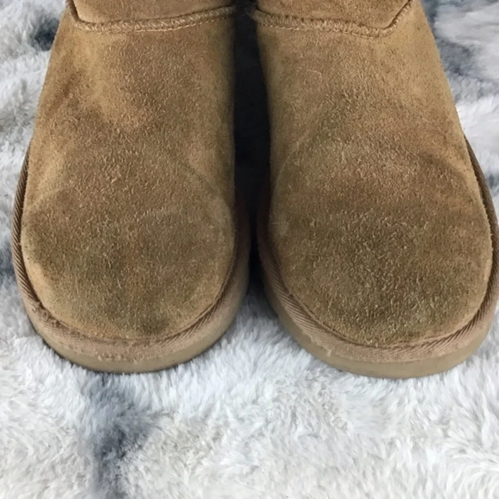 UGG soft suede